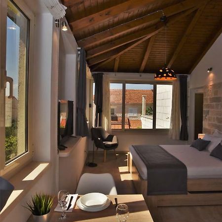 Apartments4You Supetar-The Best And Most Popular Apartments For Discovering The Island - Free Parking - 200 Meters From The Beach Exterior foto