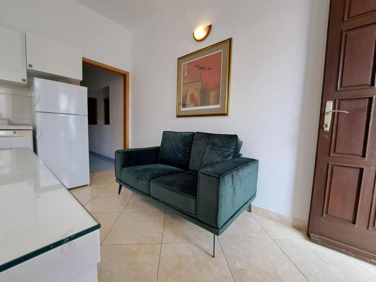 Apartments4You Supetar-The Best And Most Popular Apartments For Discovering The Island - Free Parking - 200 Meters From The Beach Zimmer foto