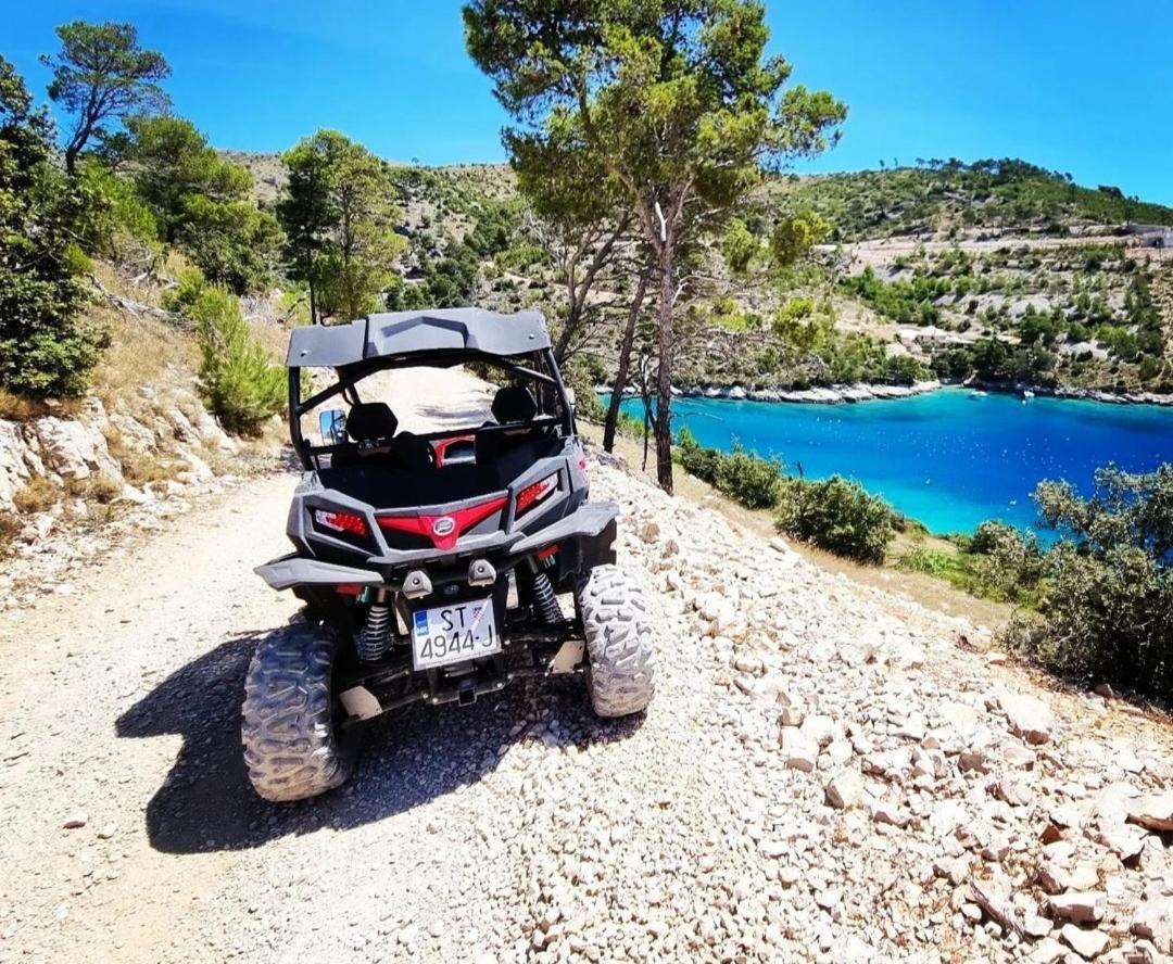 Apartments4You Supetar-The Best And Most Popular Apartments For Discovering The Island - Free Parking - 200 Meters From The Beach Exterior foto