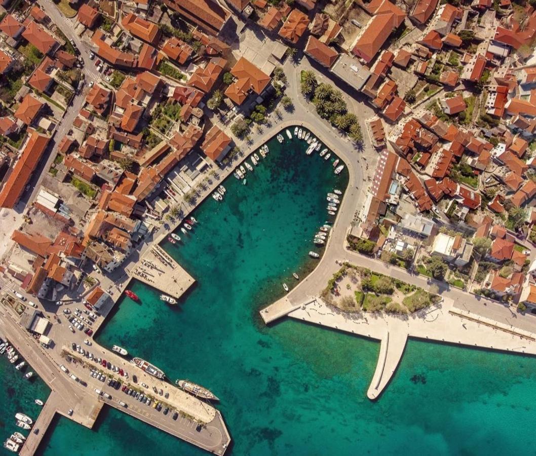 Apartments4You Supetar-The Best And Most Popular Apartments For Discovering The Island - Free Parking - 200 Meters From The Beach Exterior foto