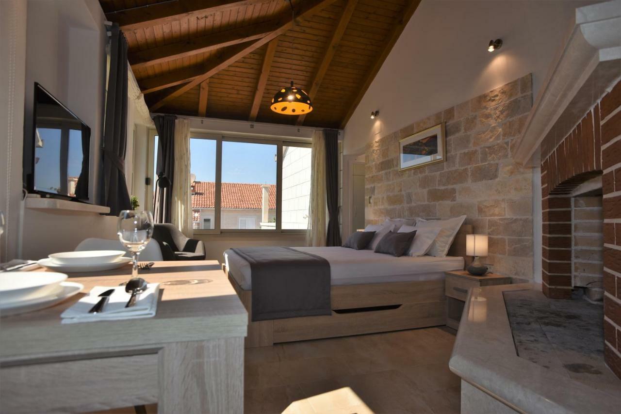 Apartments4You Supetar-The Best And Most Popular Apartments For Discovering The Island - Free Parking - 200 Meters From The Beach Exterior foto